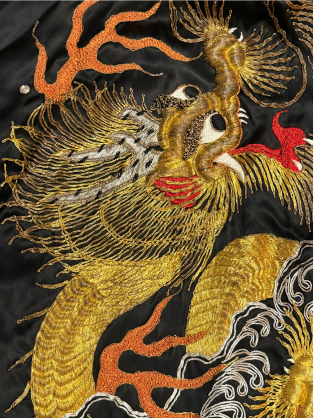 Vintage Japanese Souvenir Kimono Robe Double Dragon Embroidered Satin Black 41” - Picture 9 of 11